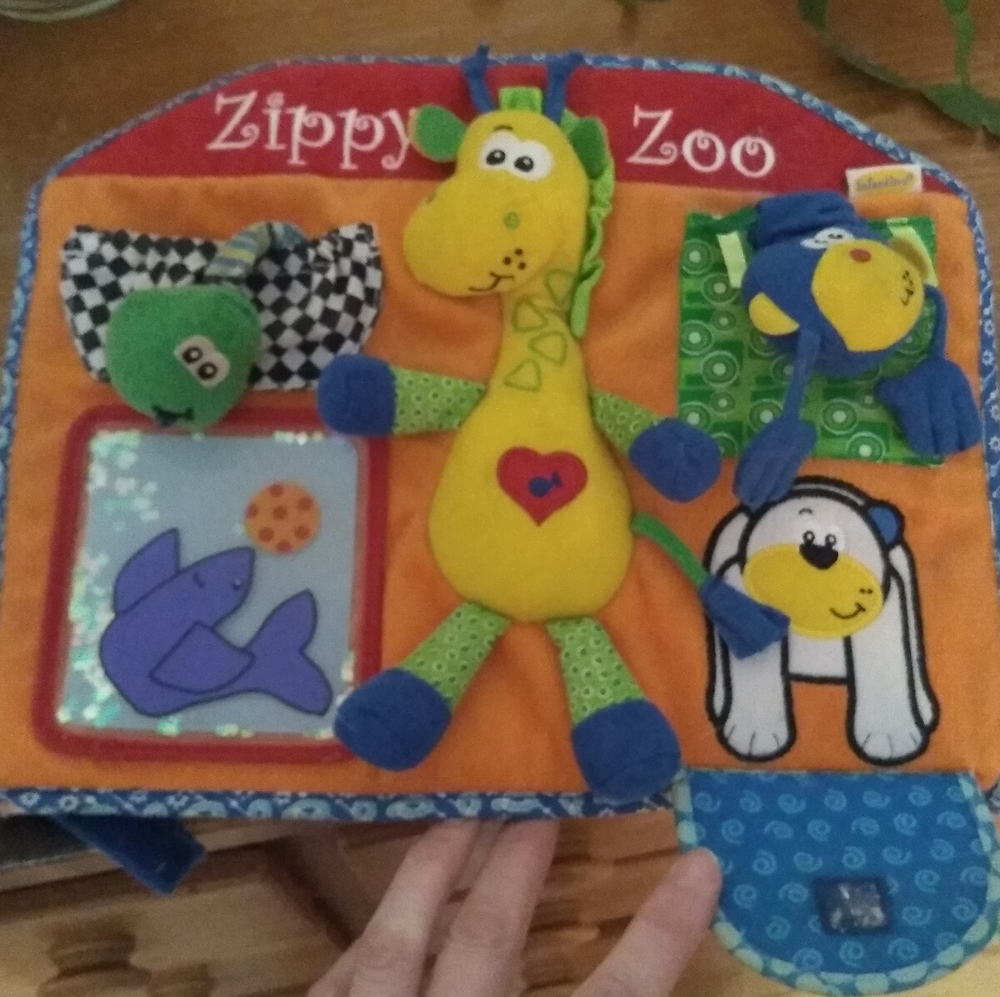 Baby activity playset